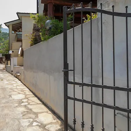 Casa Di Mola Apartment